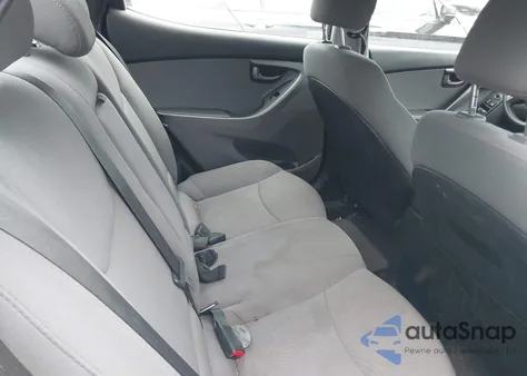 2015 Hyundai Elantra Se z USA, uszkodzony, nr VIN 5NPDH4AE2FH592038